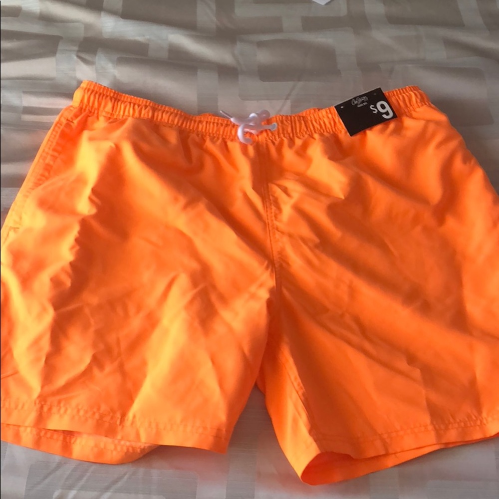 Men’s swim trucks